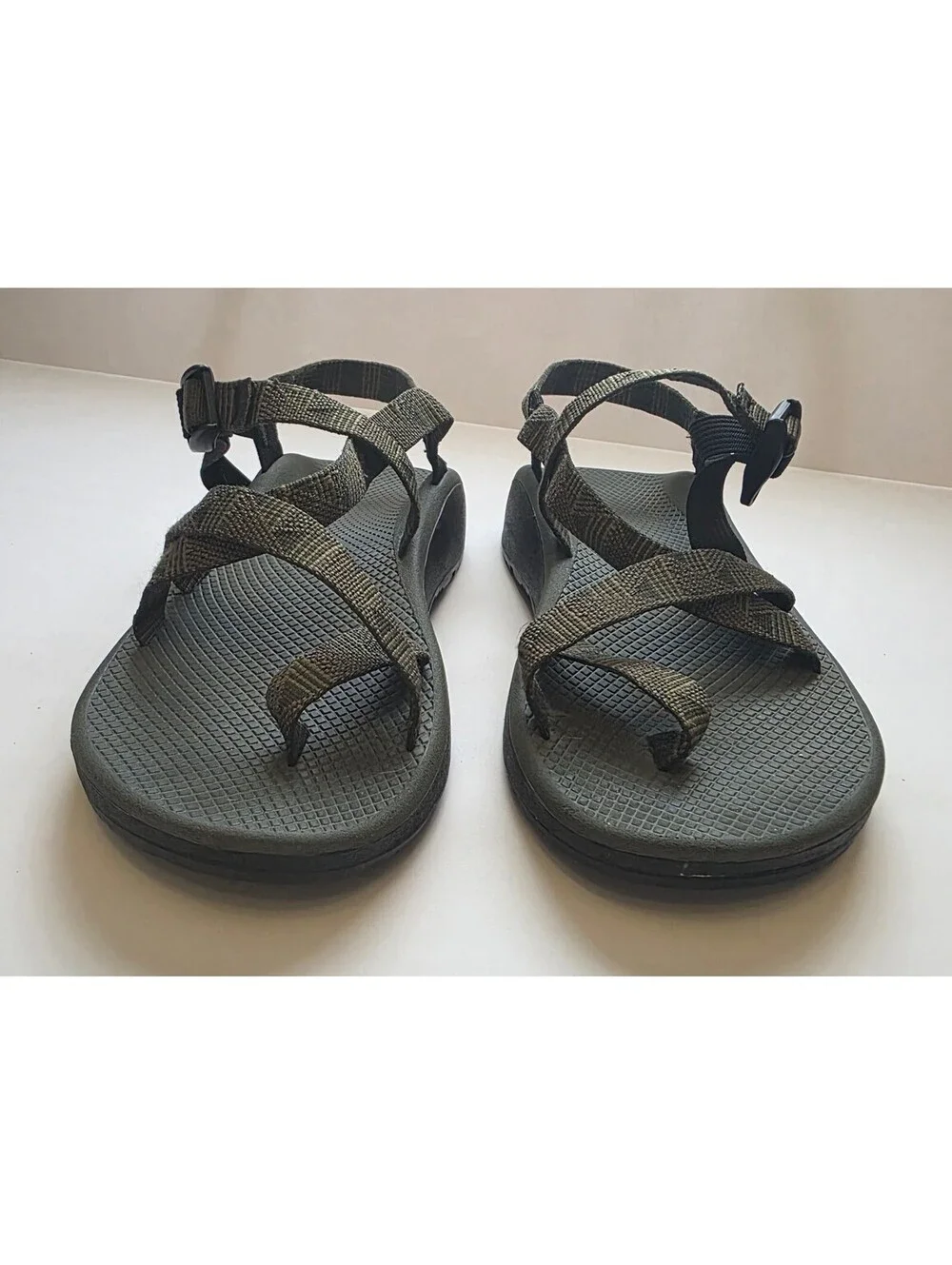 Chaco Men's Outdoor Strappy Green and Black Sandals Size 13